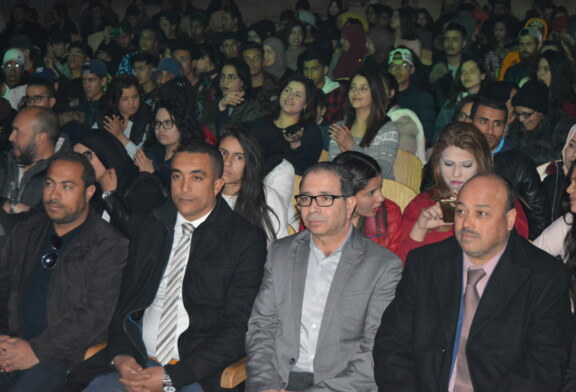 والي الجهة يواكب مهرجان الشباب للموسيقى بالقصرين