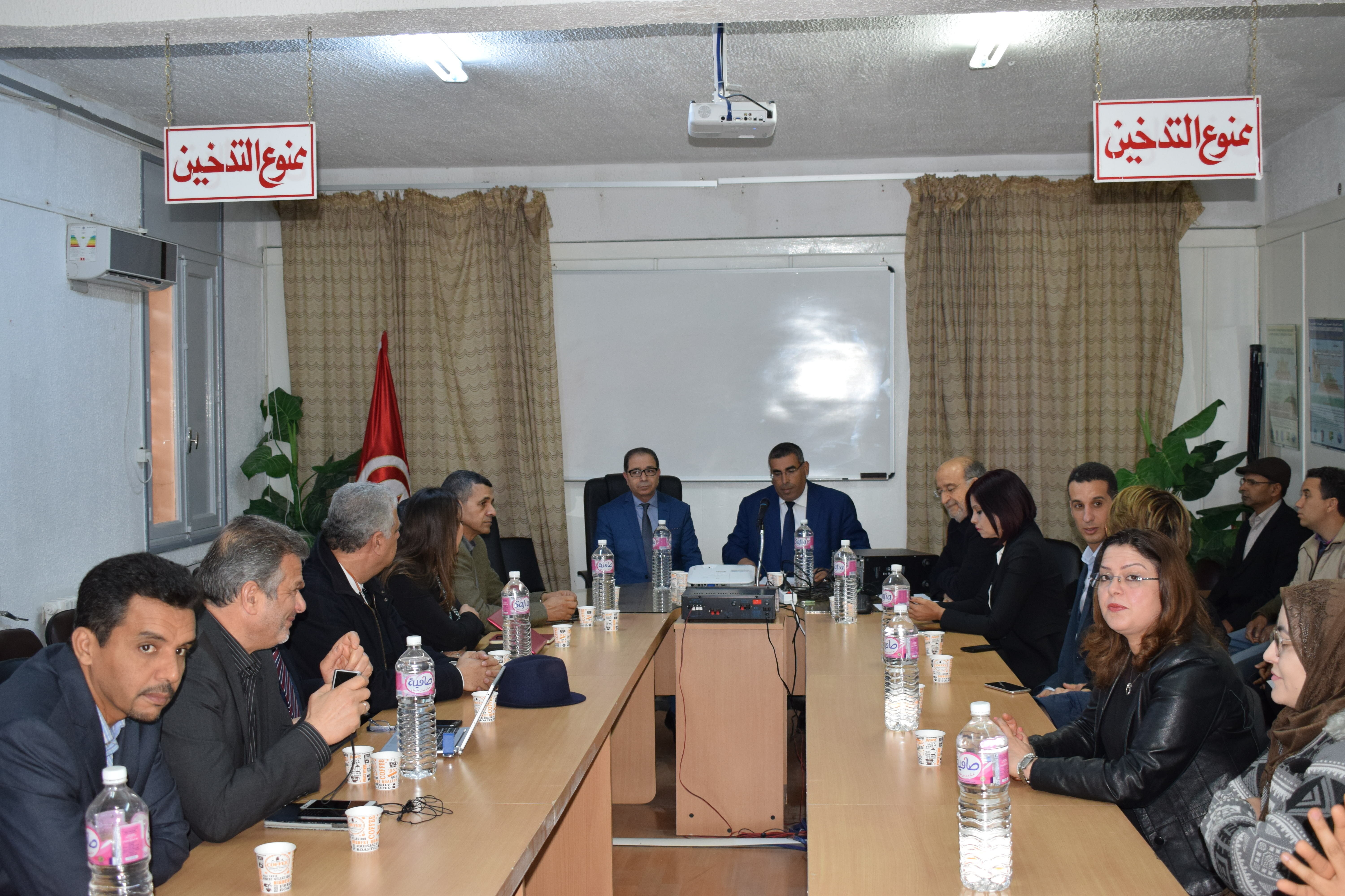 والي الجهة يحضر إفتتاح يوم تكويني حول جراحة الفتق بالمنظار بالمستشفى الجهوي بالقصرين