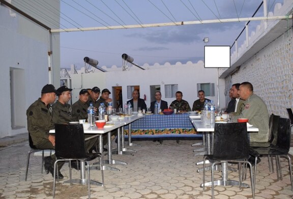 إفطار والي القصرين مع حماة الحدود التونسية